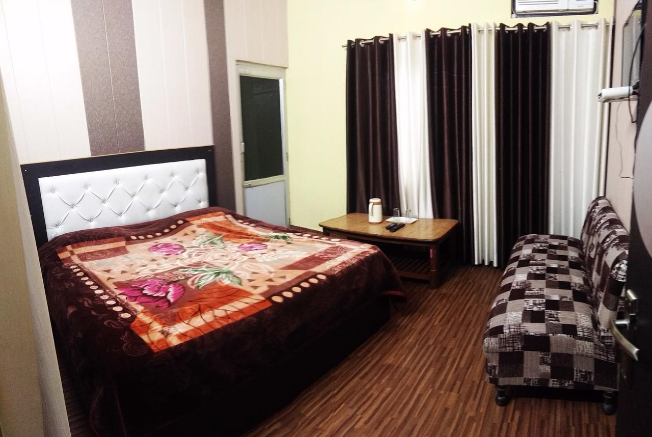 Hotel Ashok Haridwār Екстериор снимка